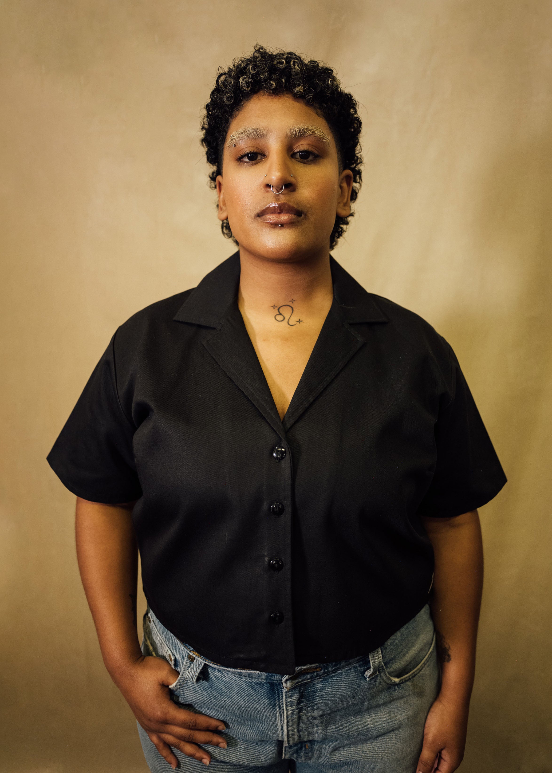 Black Crop Work Shirt – Mira Flores